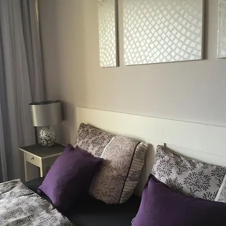 Aparthotel Seeblick Mit Anbindung An Ein 4-sterne-hotel 4*