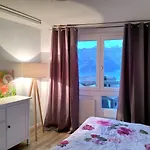 Seeblick Mit Anbindung An Ein 4-sterne-hotel アパートホテル