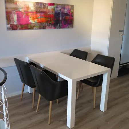 Seeblick Mit Anbindung An Ein 4-sterne-hotel מלון דירות ביטנברג